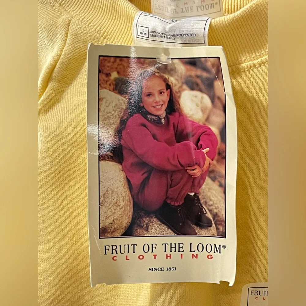 Vintage 1997 Fruit Of The Loom Pale Yellow Sweatshirt‎ 10/12